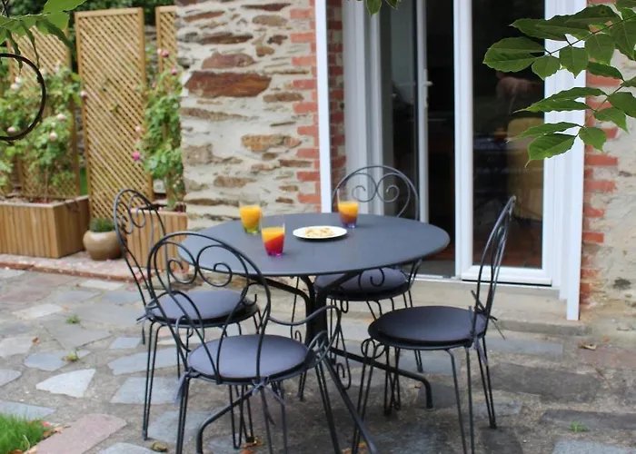 La Demeure De Cathy Bed & Breakfast *